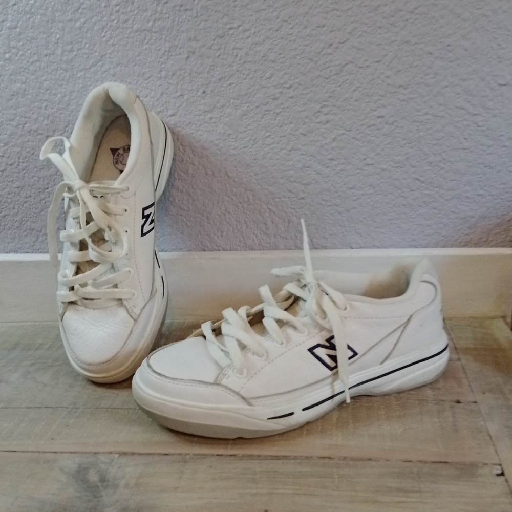 Must Have New Balance WCT300 Leather Court Sneakers Sz 7 Women
